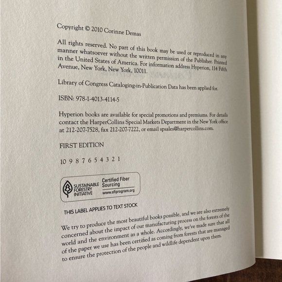 The Writing Circle - Corinne Demas. First Edition Hardcover 2010 - Picture 8 of 13